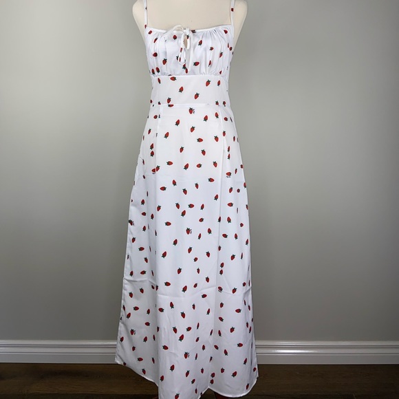 The Strawberry Midi Dress - Picture 4 of 11